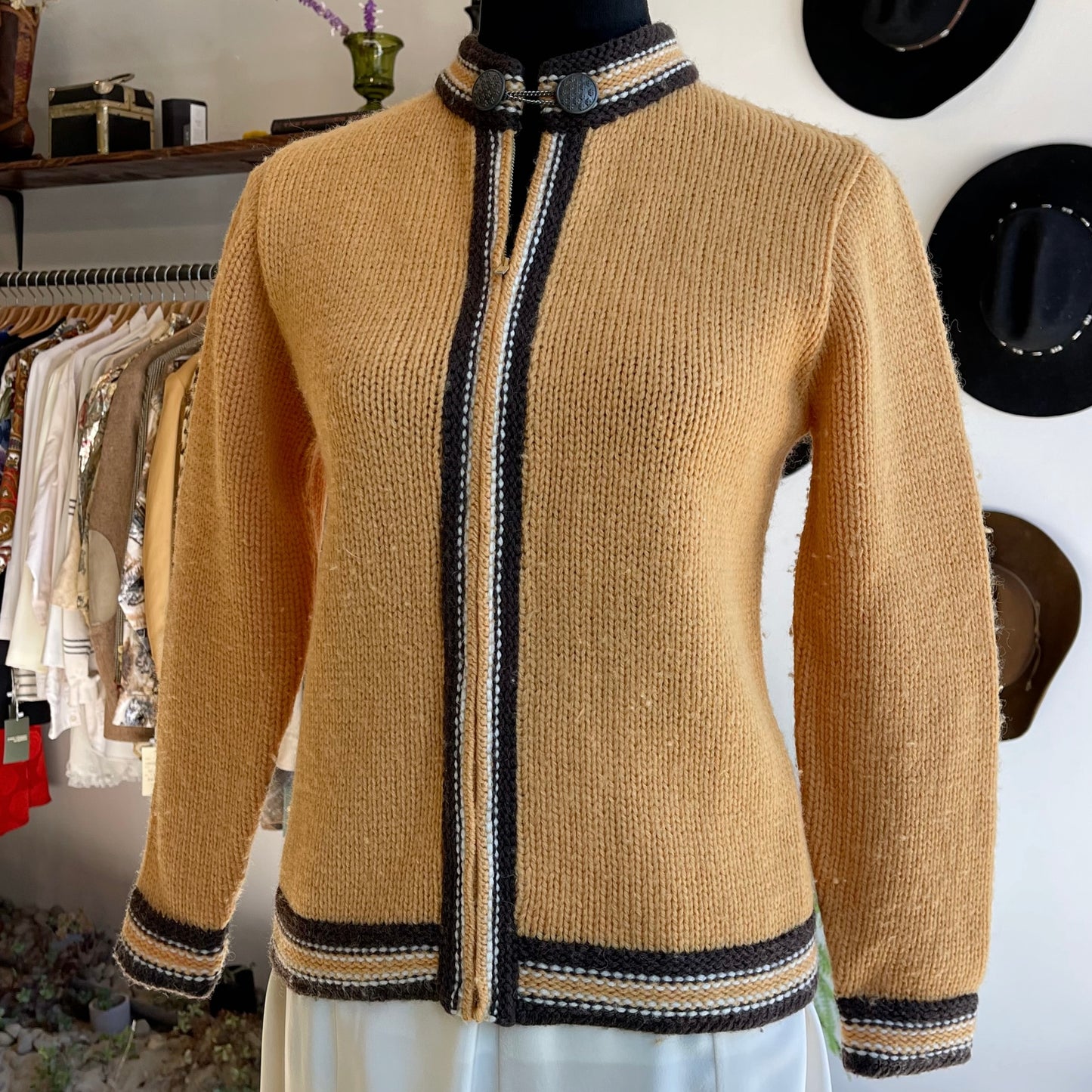 Vintage 60’s Hutzler’s of Baltimore Knit Sweater